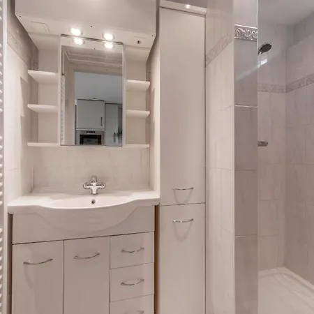 度假居 With Sauna And Pool In Quiet Location