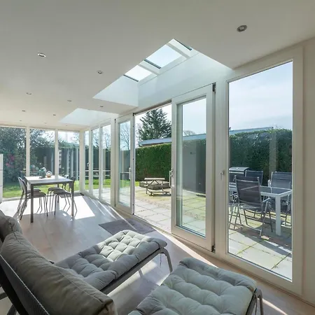 With Sauna And Pool In Quiet Location 度假居